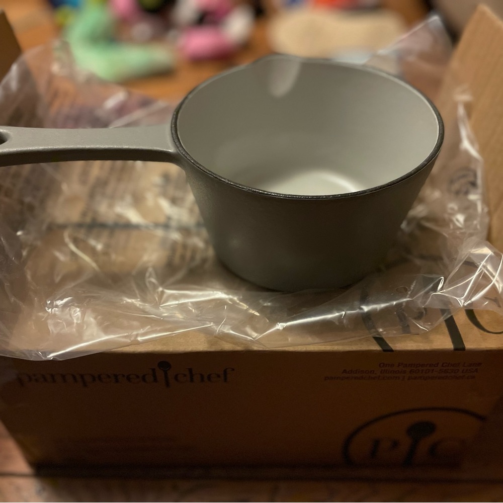 1 QT cast iron milk pan